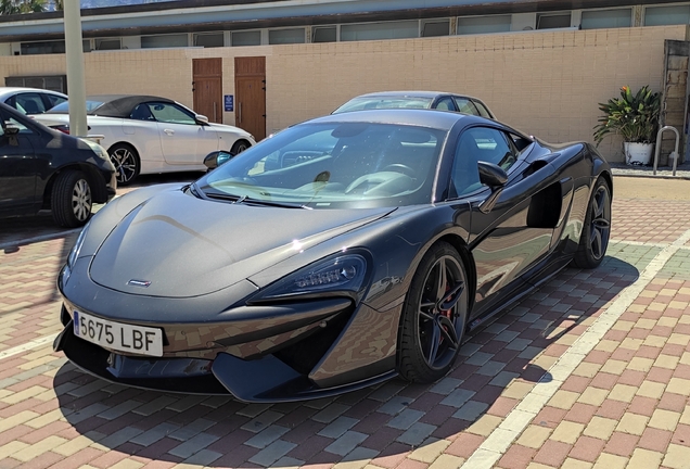 McLaren 570S