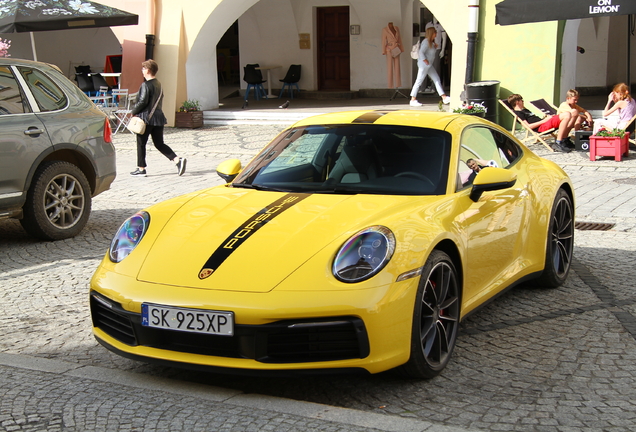 Porsche 992 Carrera 4S