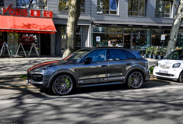 Porsche Cayenne Turbo S E-Hybrid