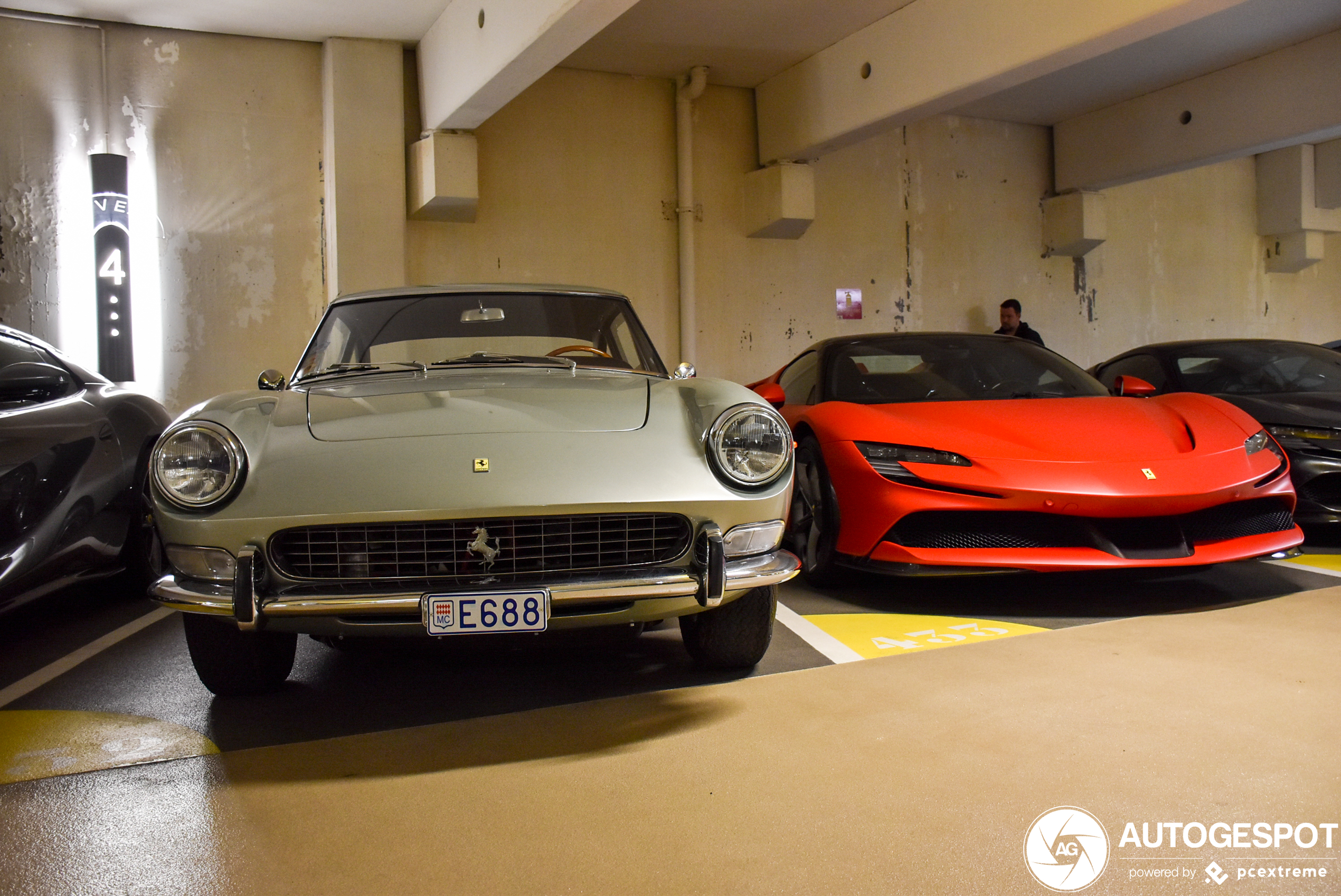 Ferrari 330 GT 2+2 Series II