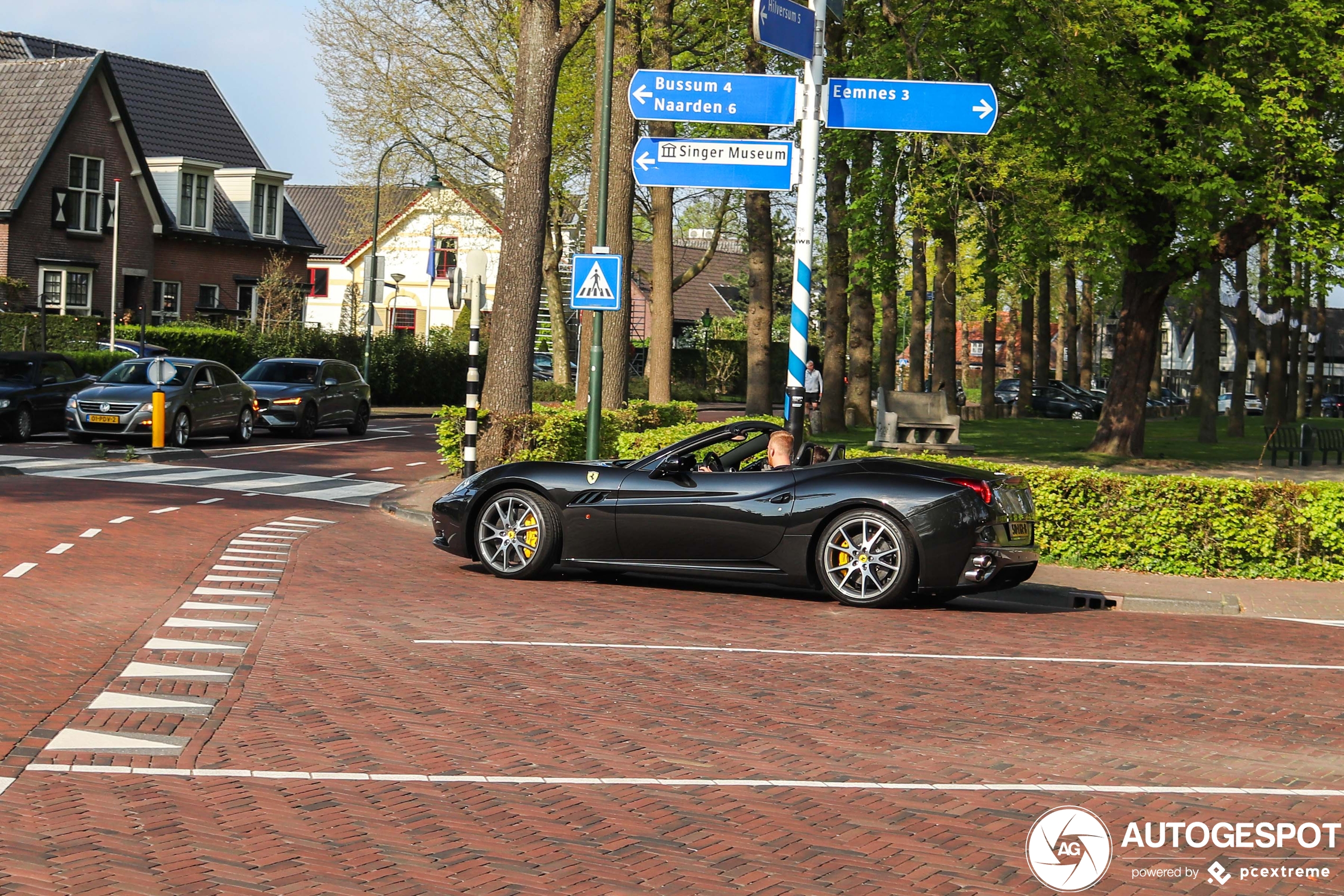 Ferrari California