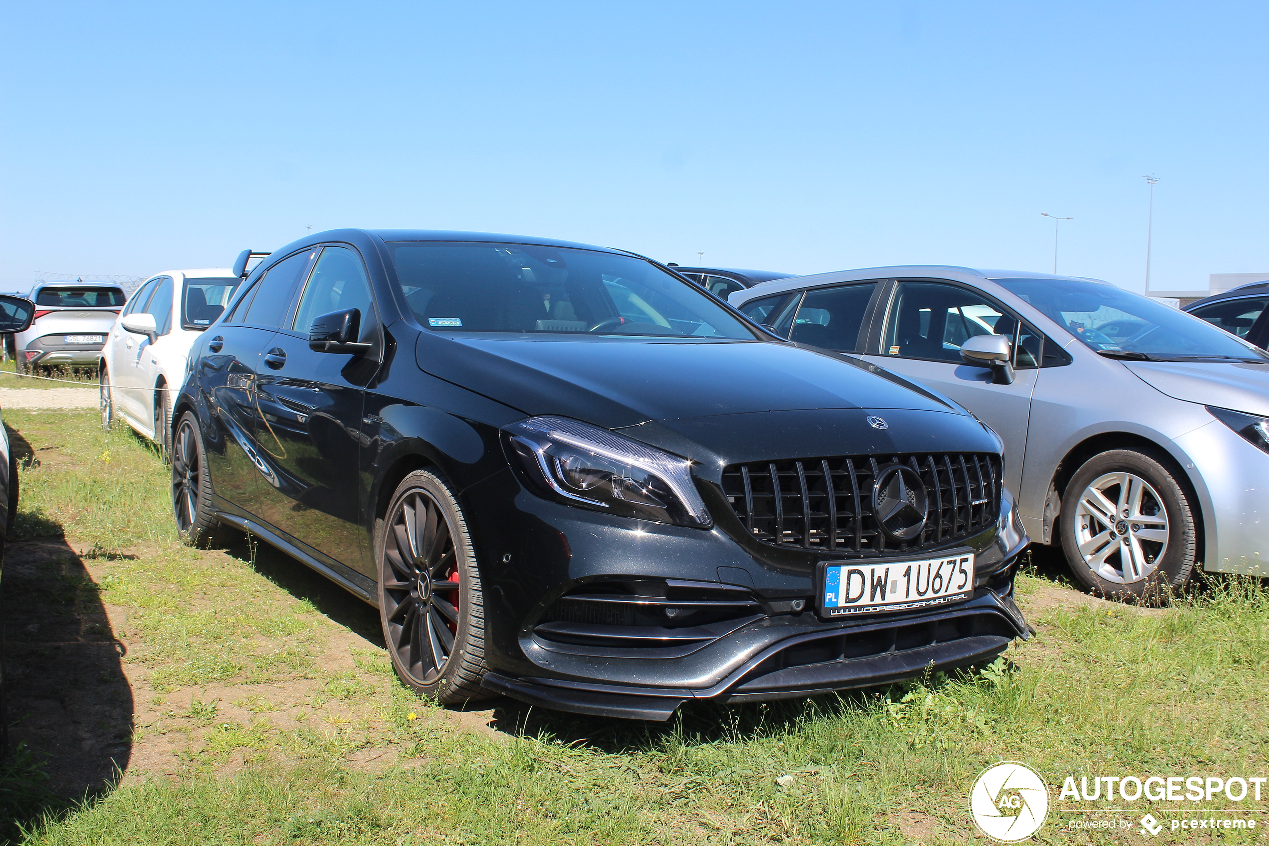 Mercedes-AMG A 45 W176 2015