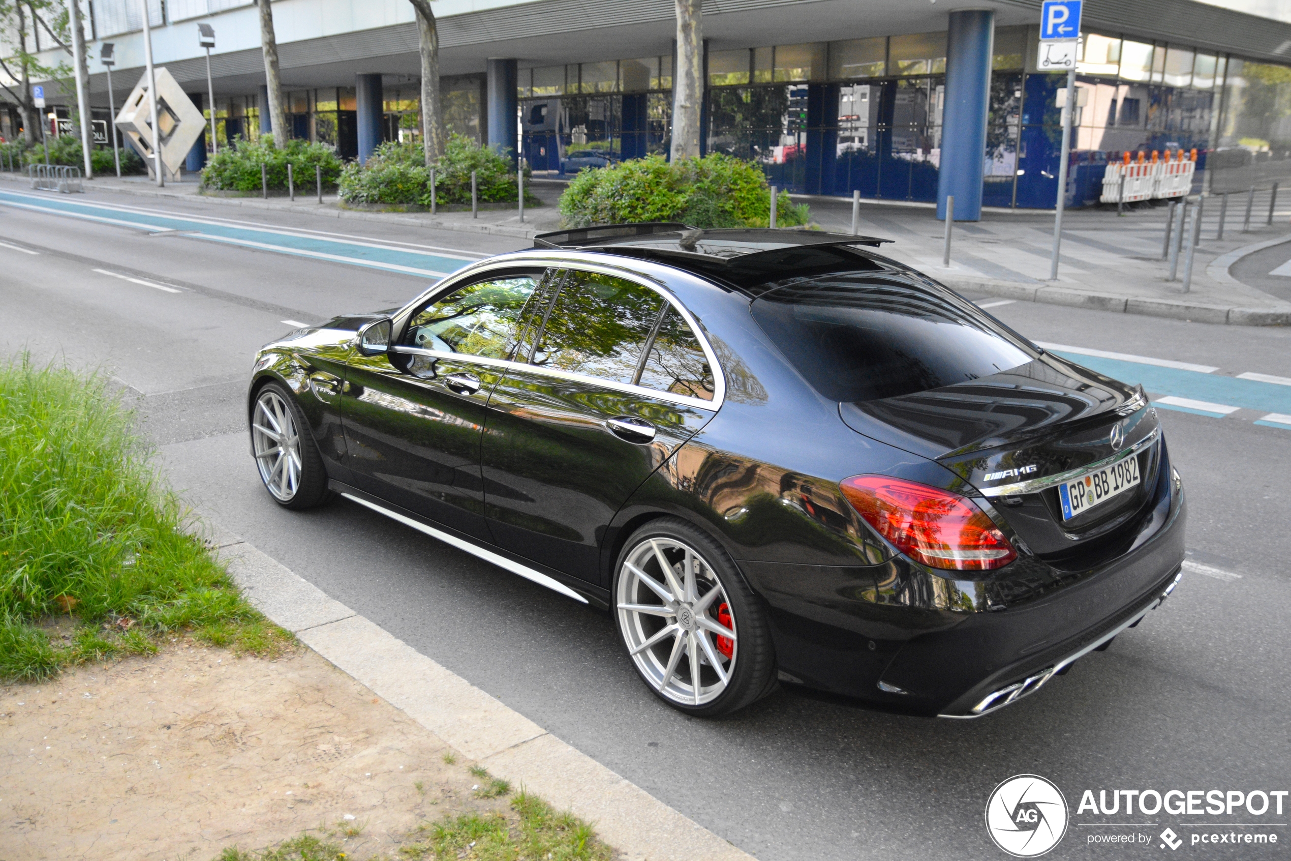 Mercedes-AMG C 63 S W205