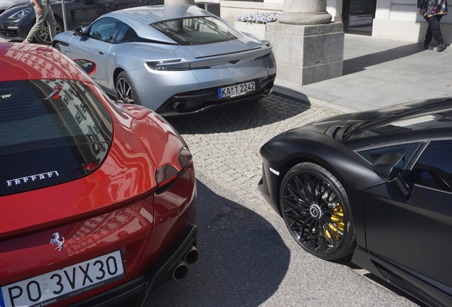 Aston Martin DB11 AMR