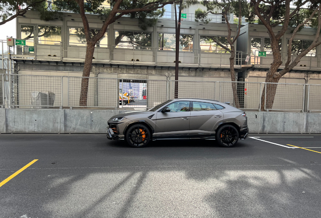 Lamborghini Urus Topcar Design