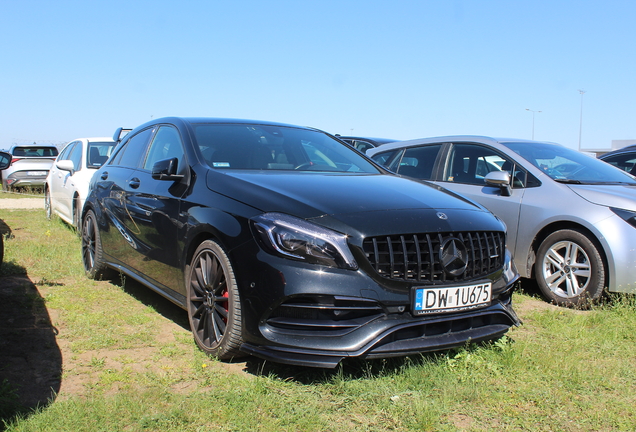 Mercedes-AMG A 45 W176 2015