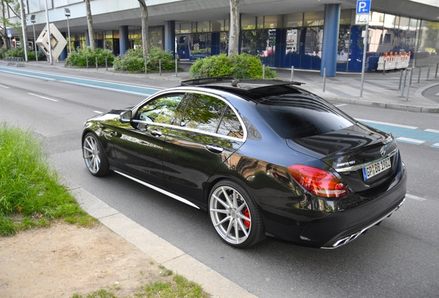 Mercedes-AMG C 63 S W205