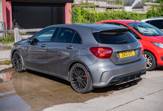 Mercedes-AMG A 45 W176 2015