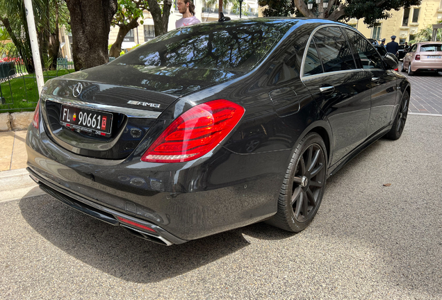 Mercedes-Benz S 65 AMG V222