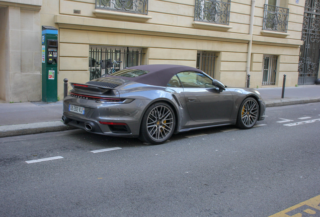 Porsche 992 Turbo Cabriolet