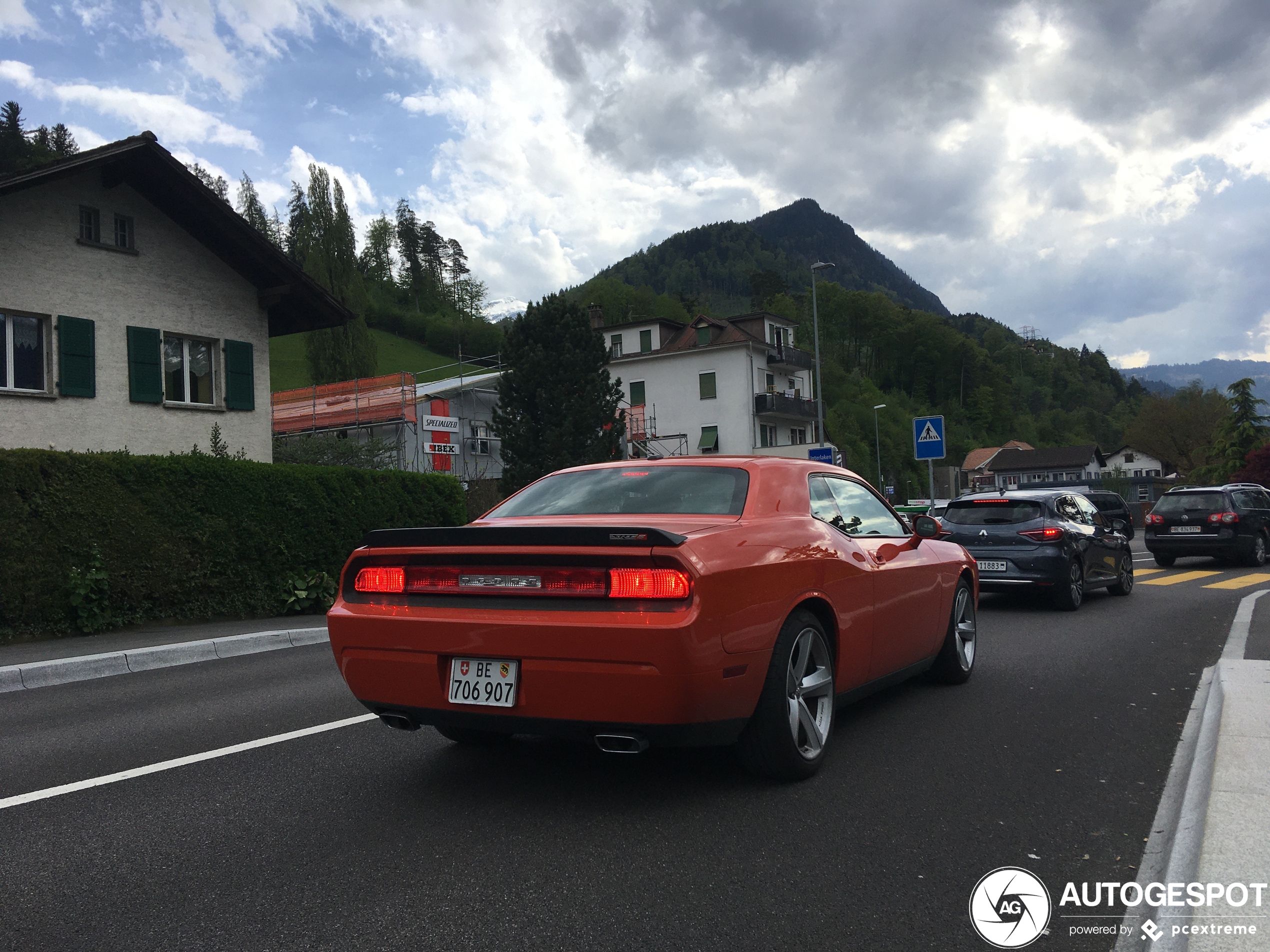 Dodge Challenger SRT-8