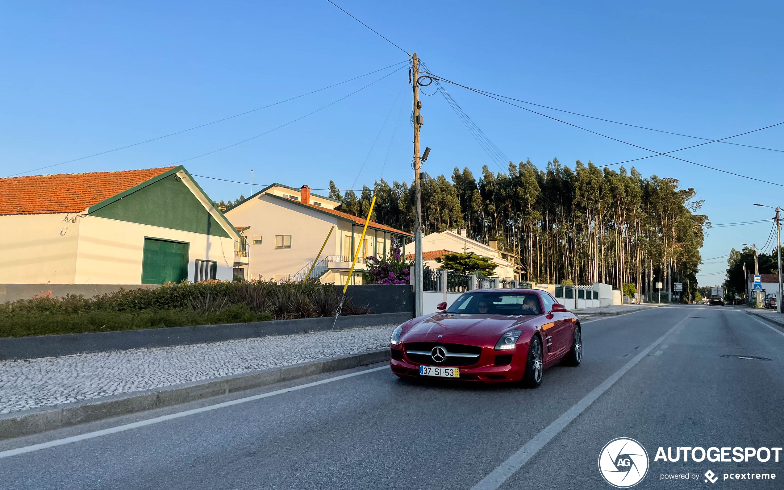 Mercedes-Benz SLS AMG