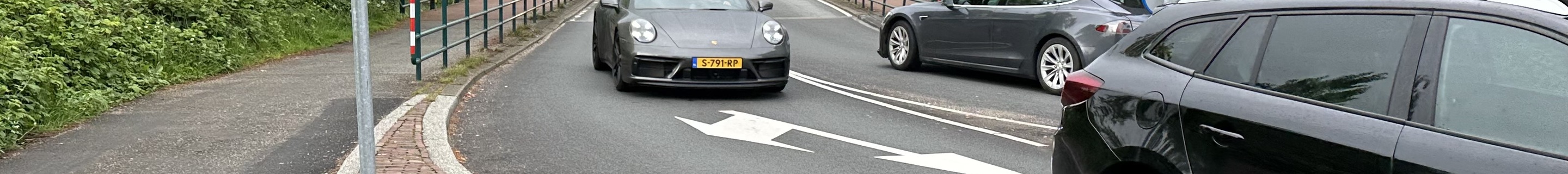 Porsche 992 Carrera 4 GTS Cabriolet