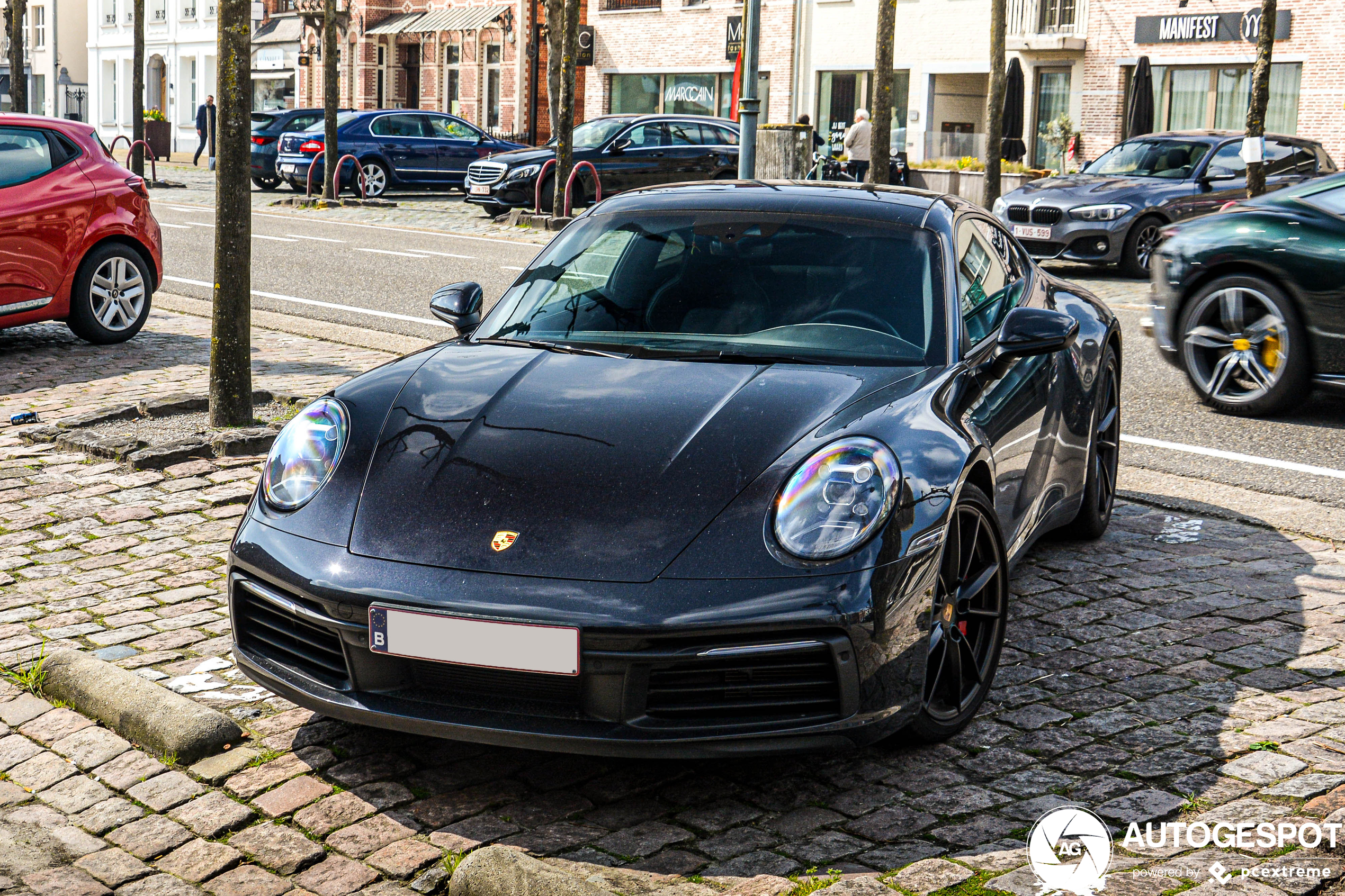 Porsche 992 Carrera 4S