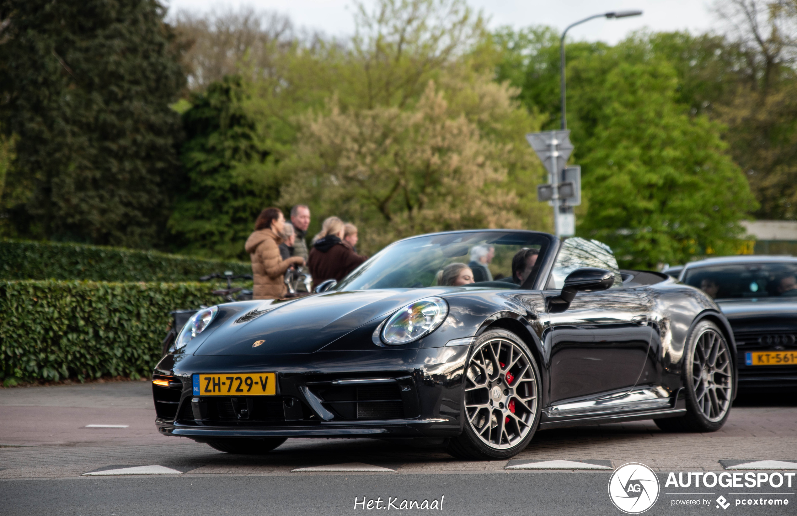 Porsche 992 Carrera 4S Cabriolet