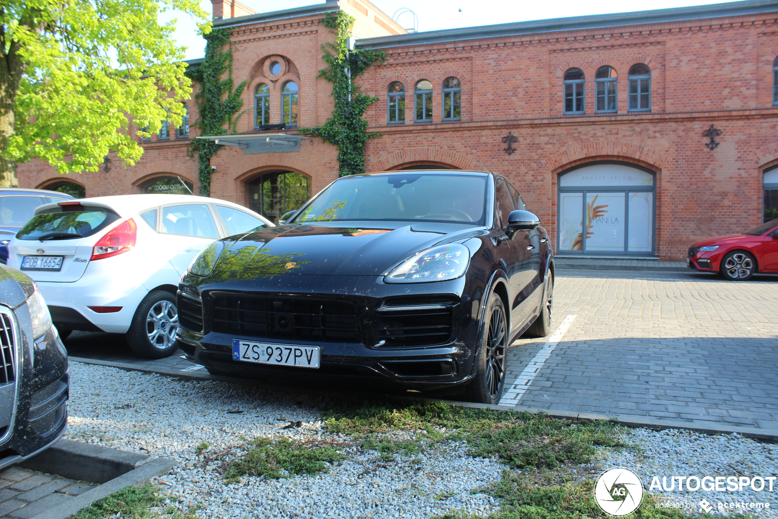 Porsche 9YA Cayenne GTS