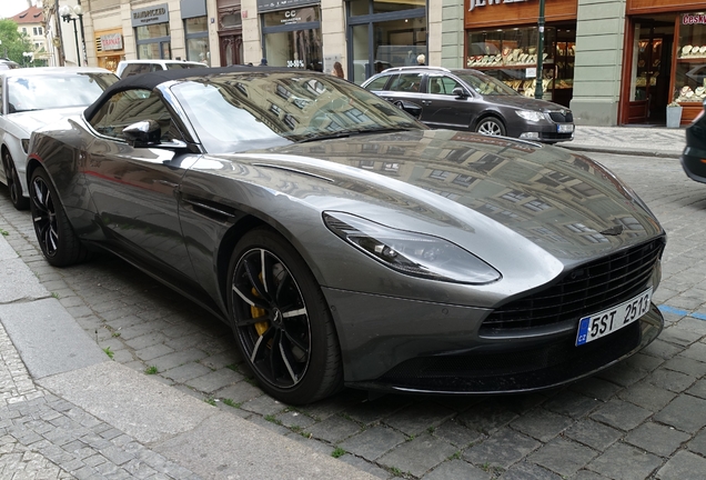 Aston Martin DB11 V8 Volante