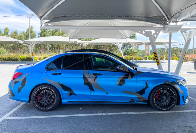 Mercedes-AMG C 63 S W205