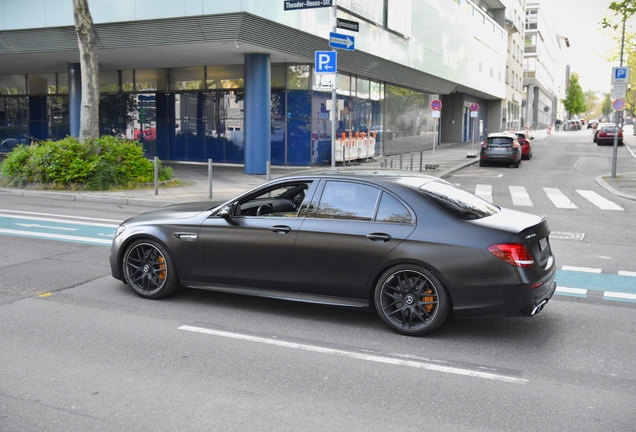 Mercedes-AMG E 63 S W213