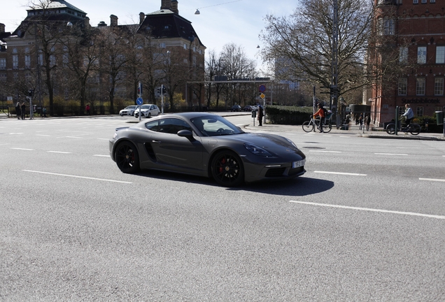 Porsche 718 Cayman S