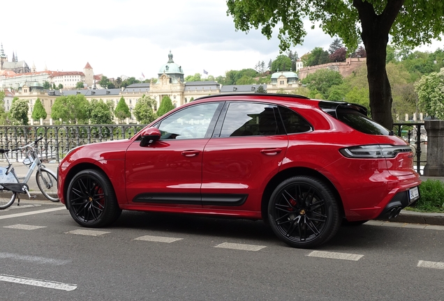 Porsche 95B Macan GTS MkIII