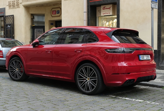 Porsche 9YA Cayenne GTS