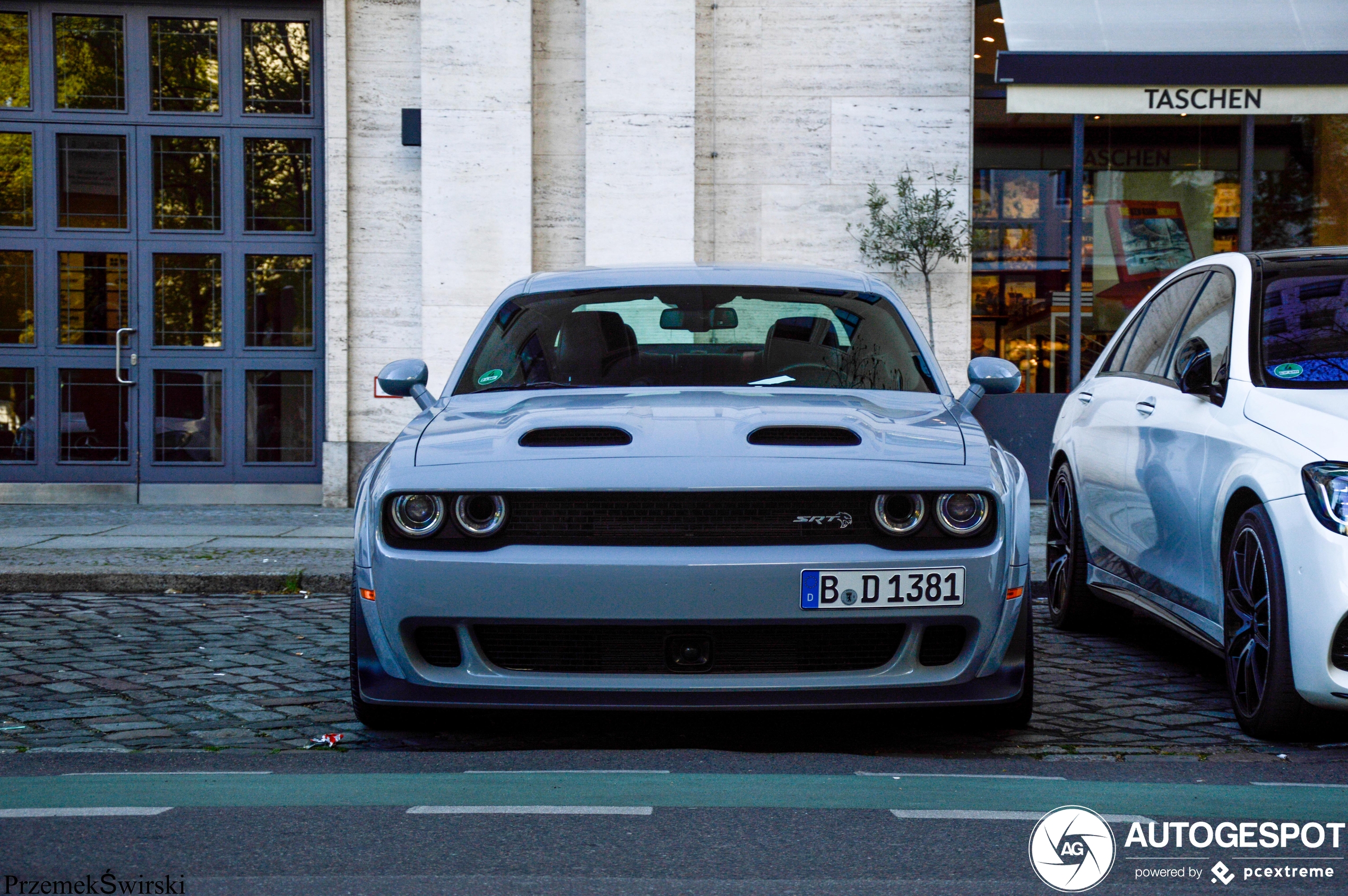 Dodge Challenger SRT Hellcat Widebody