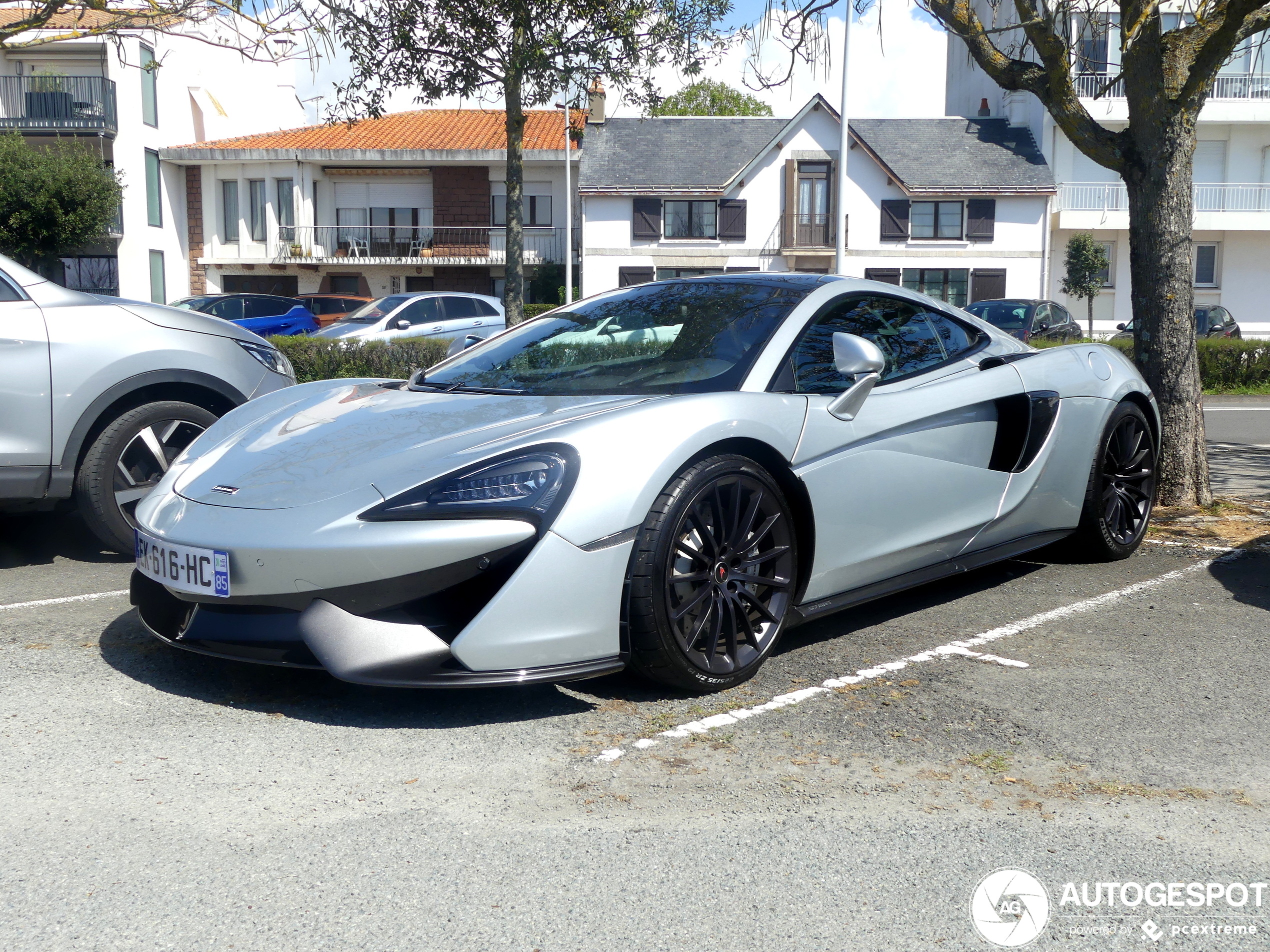 McLaren 570GT