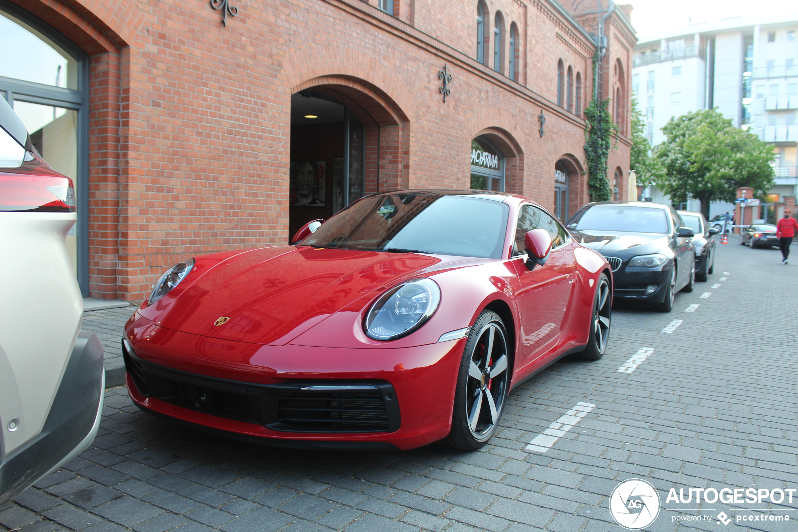 Porsche 992 Carrera 4S