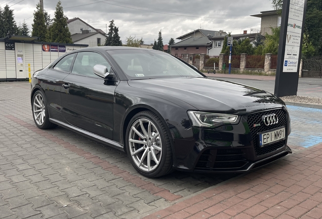 Audi RS5 B8 2012