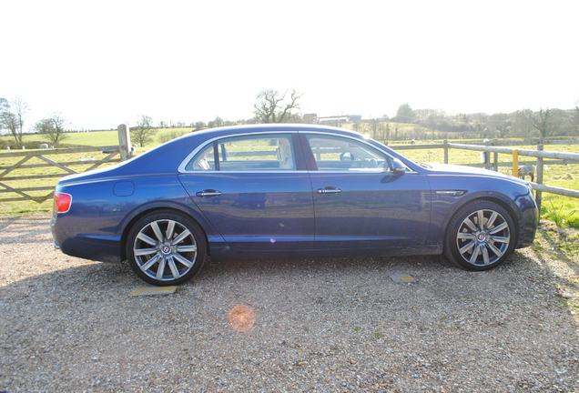 Bentley Flying Spur V8