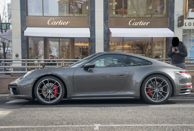 Porsche 992 Carrera 4S