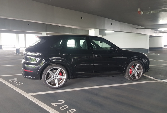 Porsche 9YA Cayenne GTS