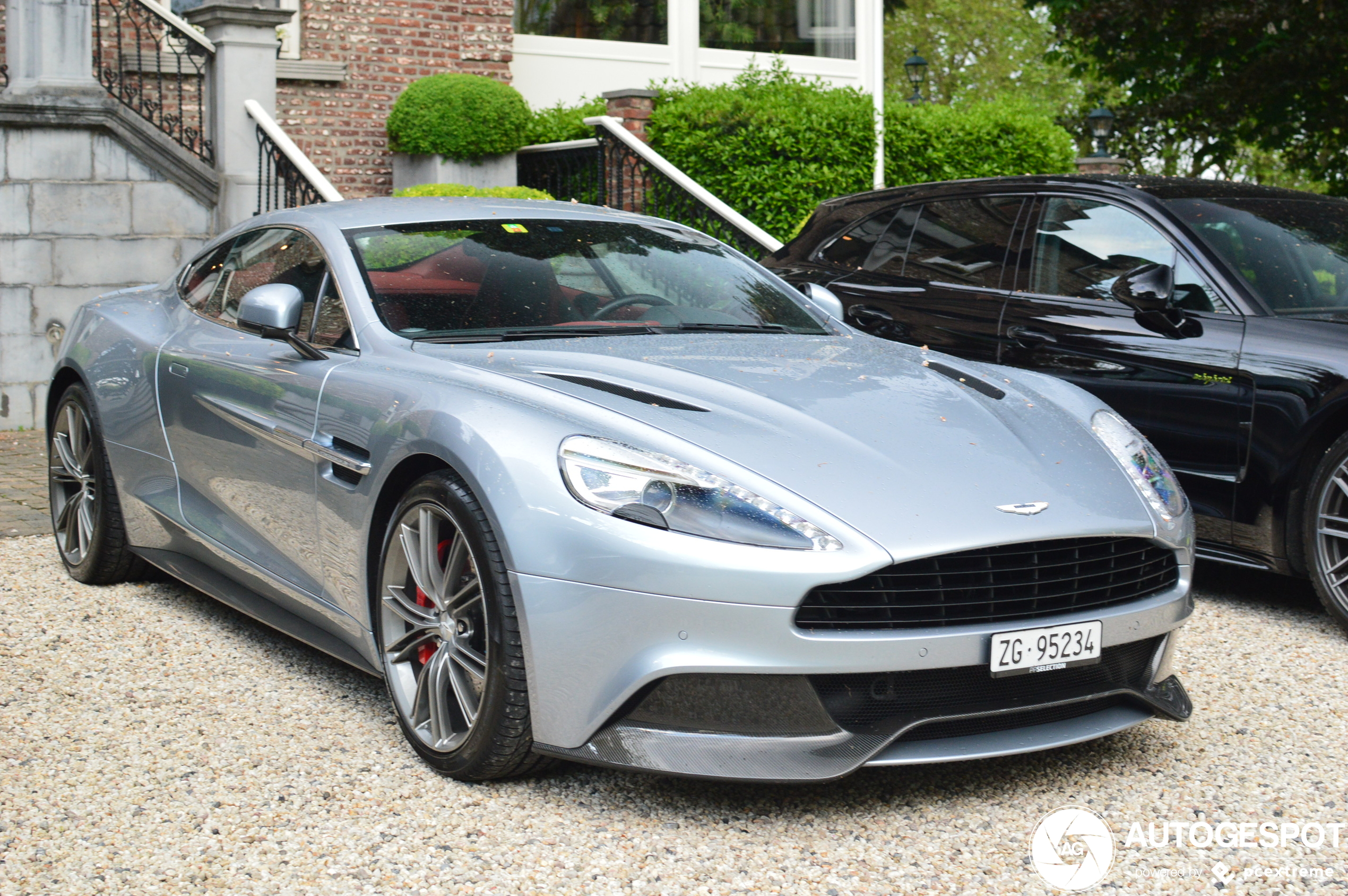 Aston Martin Vanquish 2013