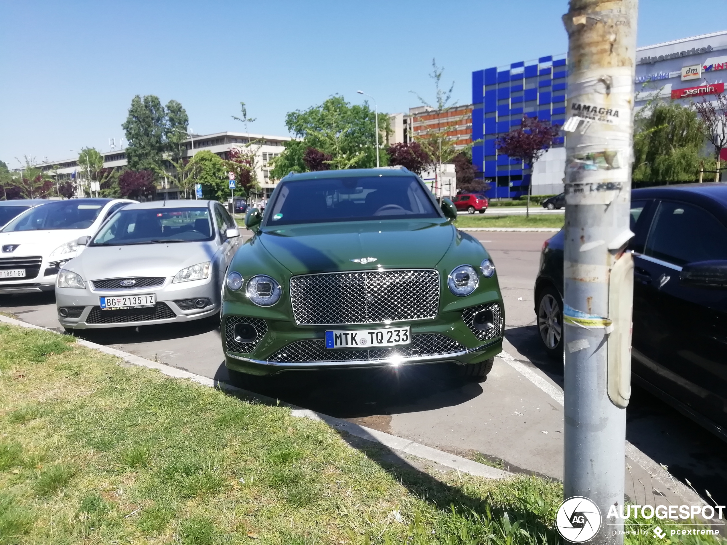 Bentley Bentayga Azure