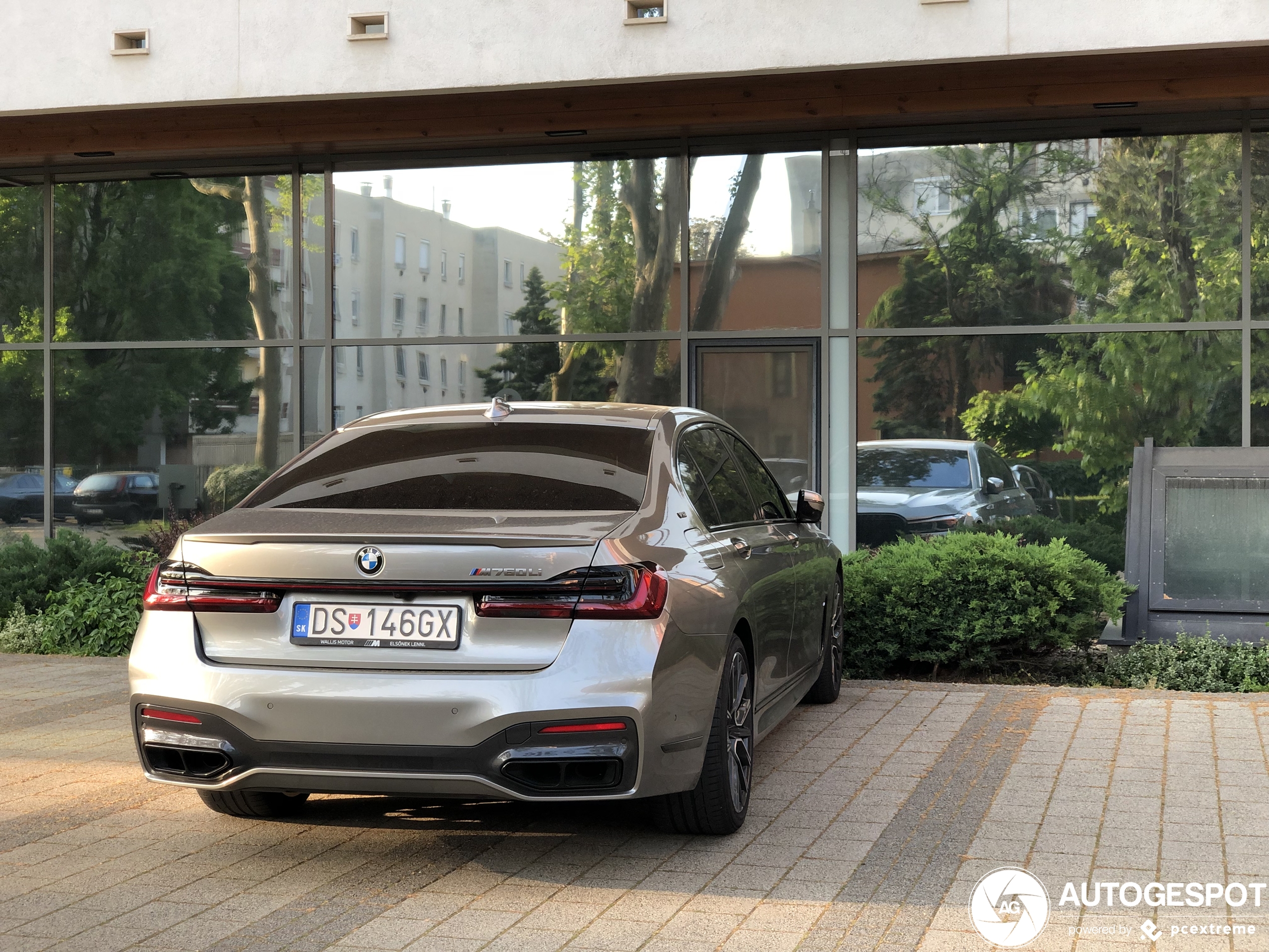 BMW M760Li xDrive 2019