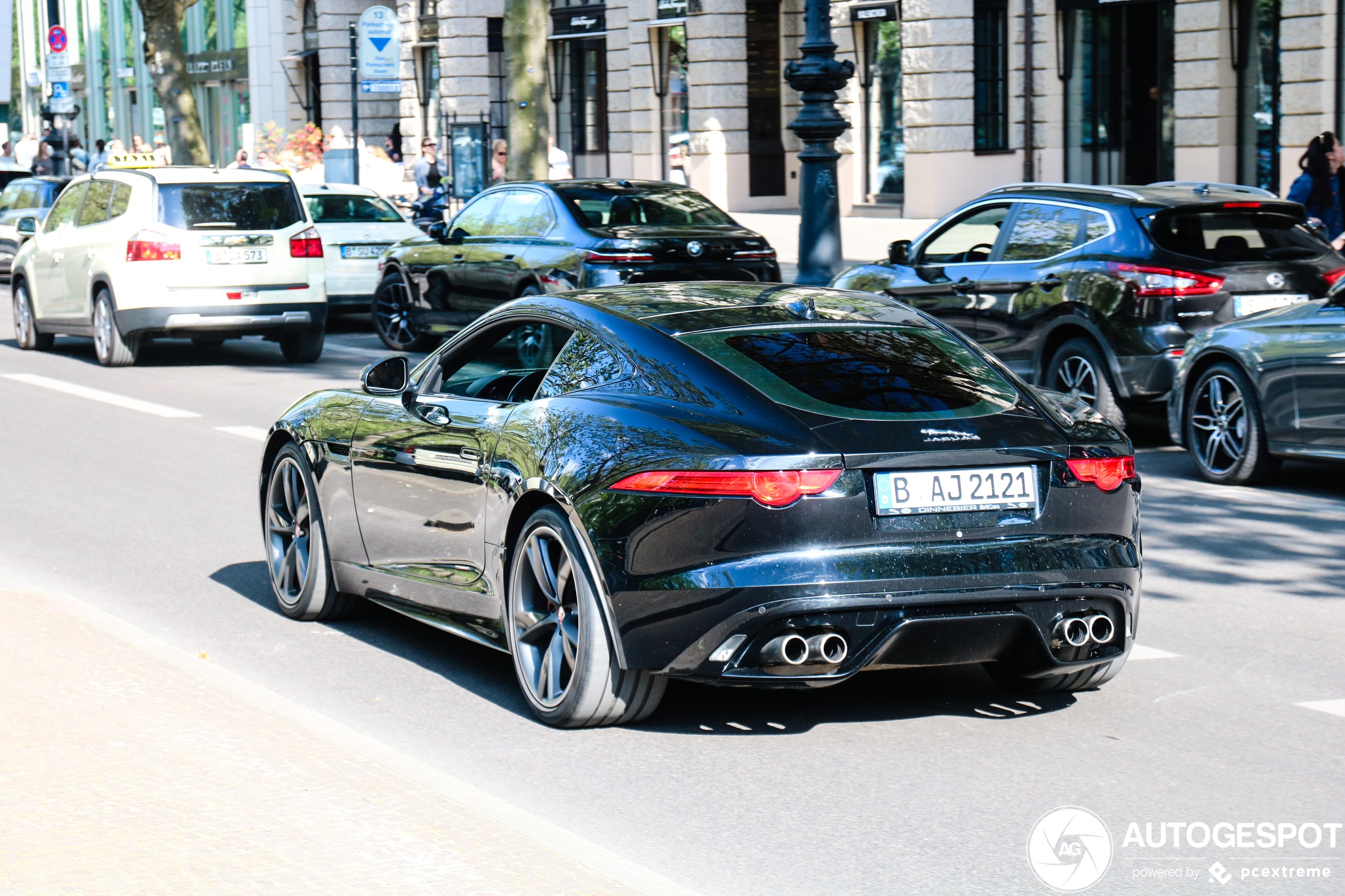 Jaguar F-TYPE R Coupé 2017