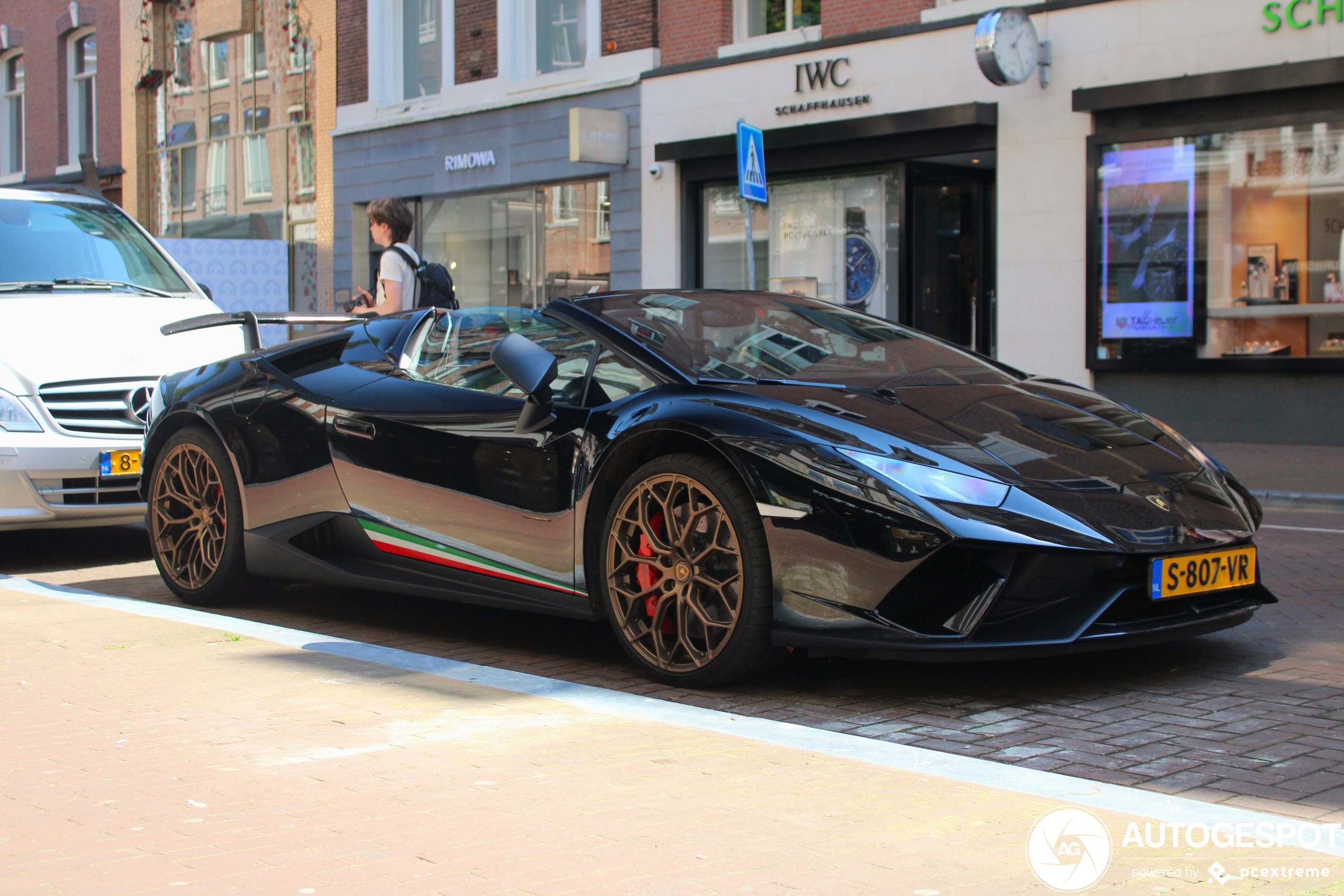 Lamborghini Huracán LP640-4 Performante Spyder