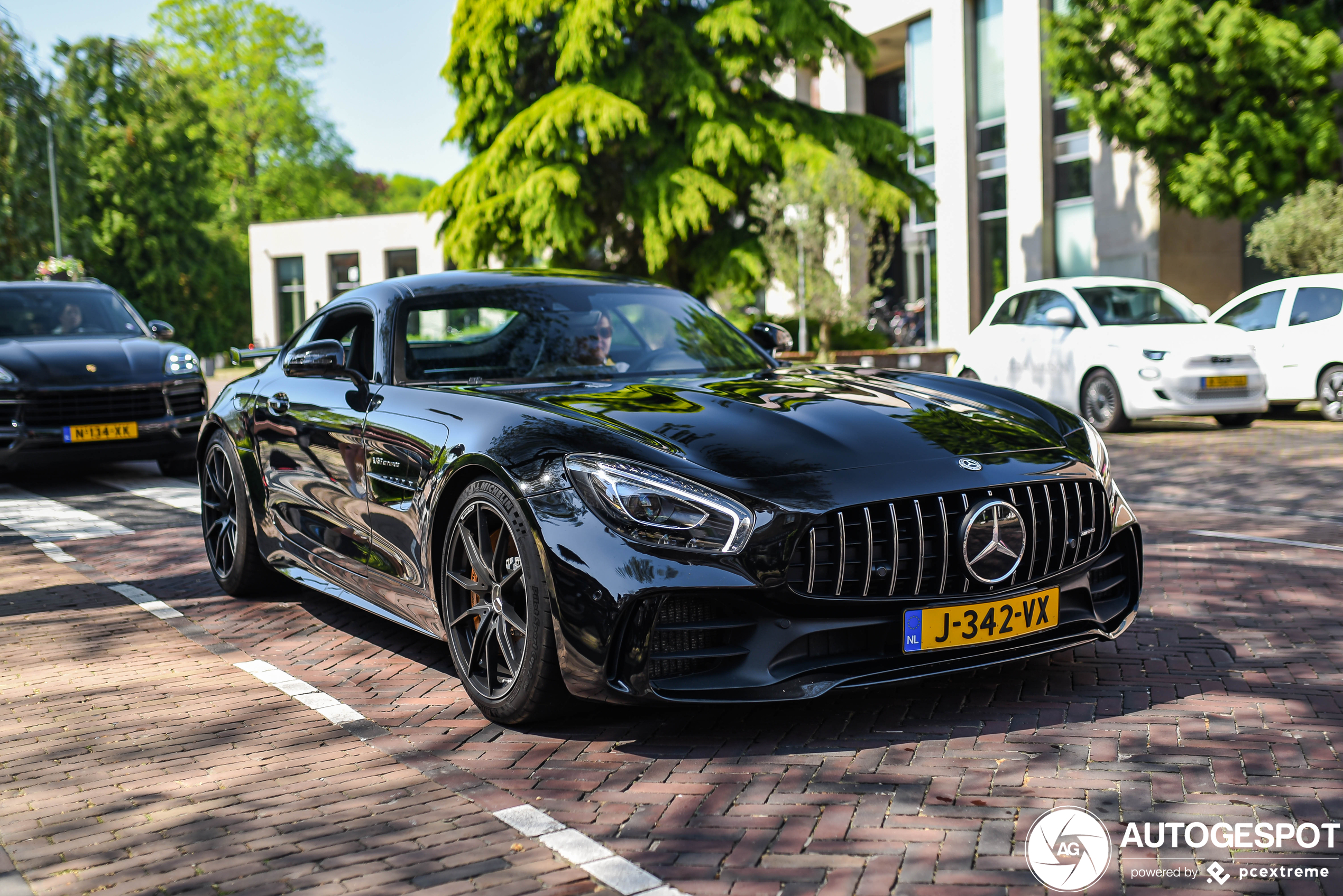 Mercedes-AMG GT R C190