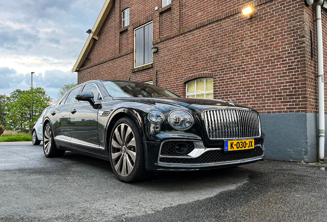 Bentley Flying Spur V8 2021