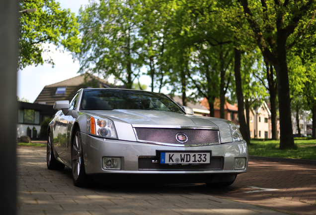 Cadillac XLR-V