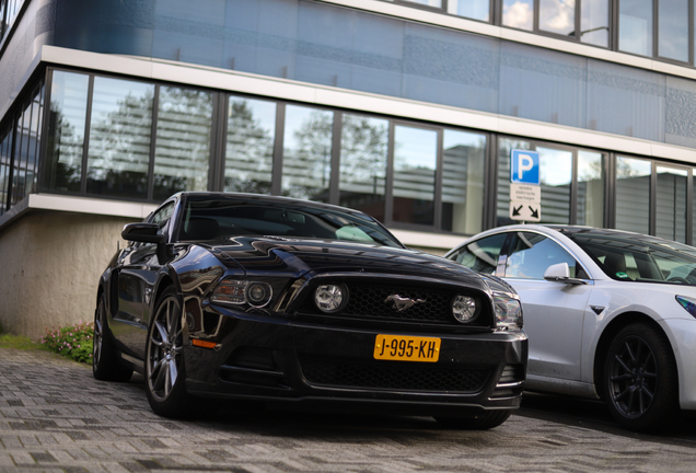 Ford Mustang GT 2013