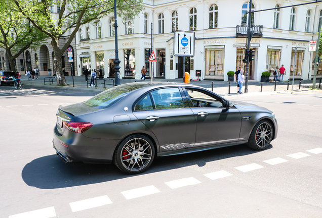 Mercedes-AMG E 63 S W213 Final Edition