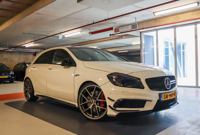 Mercedes-Benz A 45 AMG