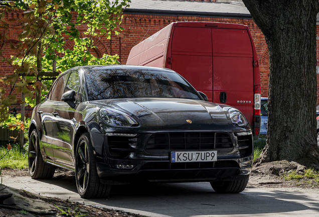 Porsche 95B Macan GTS