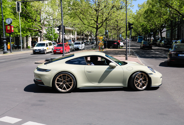 Porsche 992 GT3 Touring