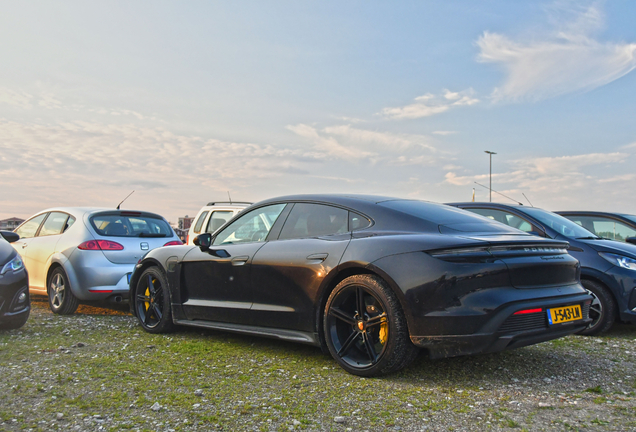 Porsche Taycan Turbo S