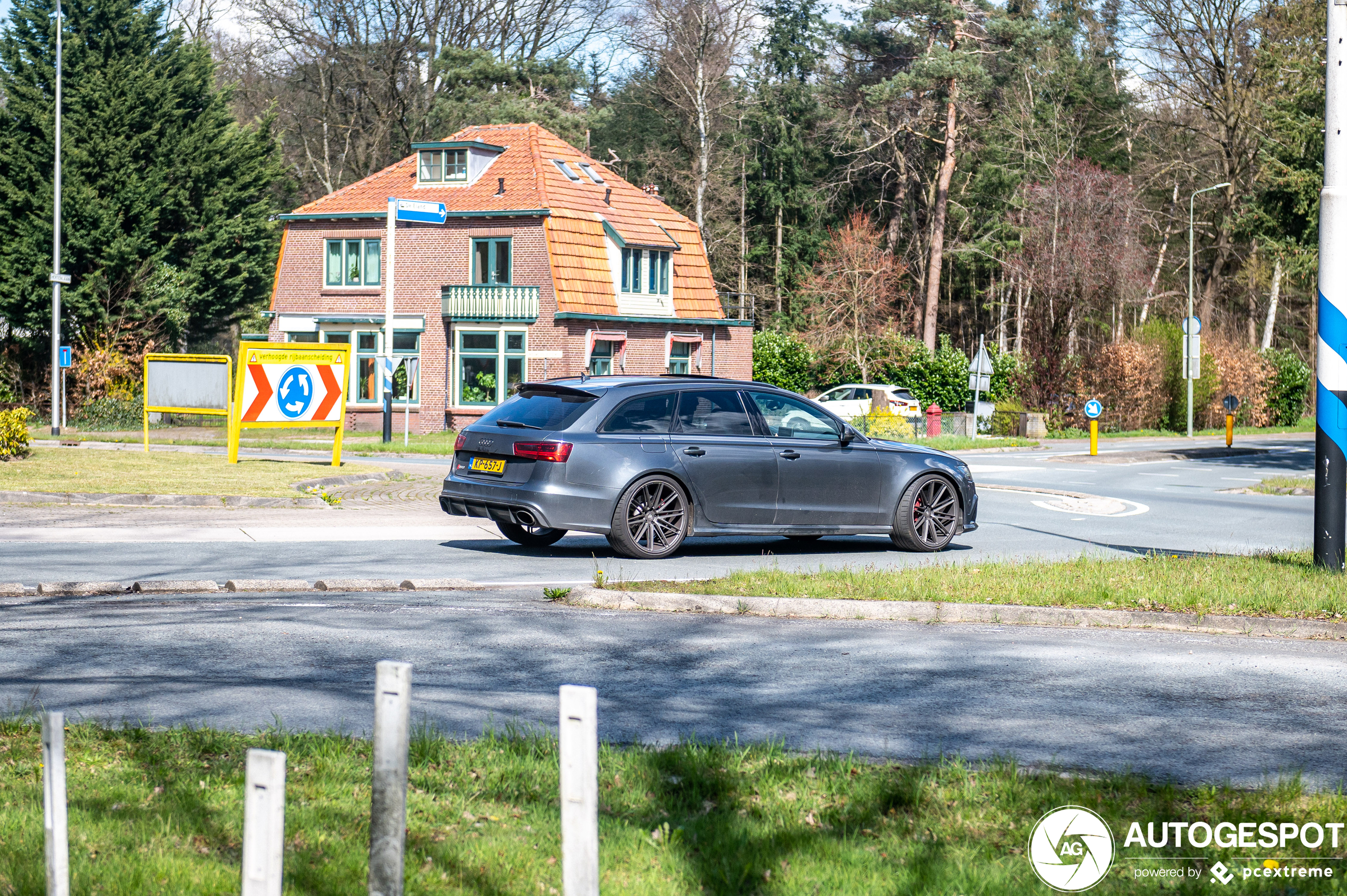 Audi RS6 Avant C7 2015