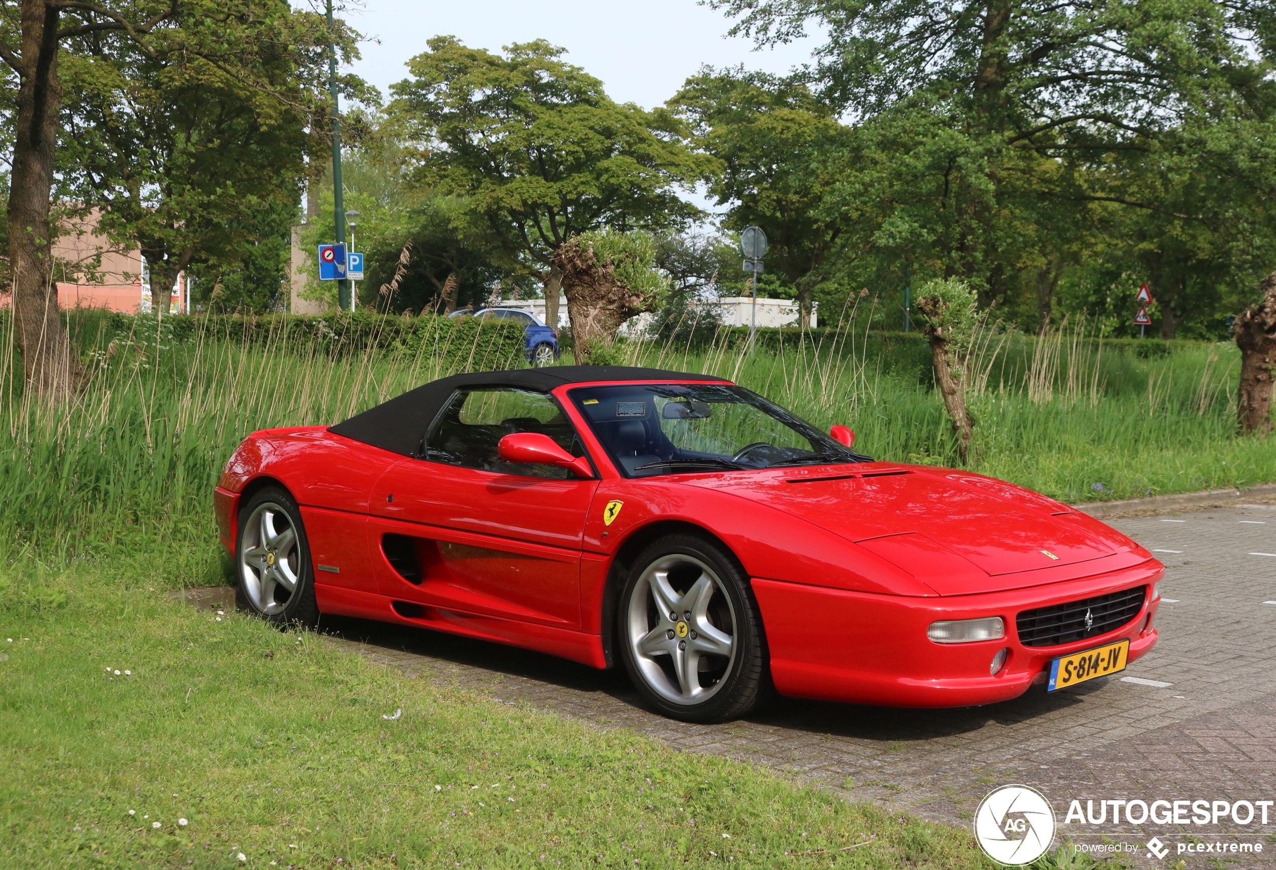 Ferrari F355 Spider