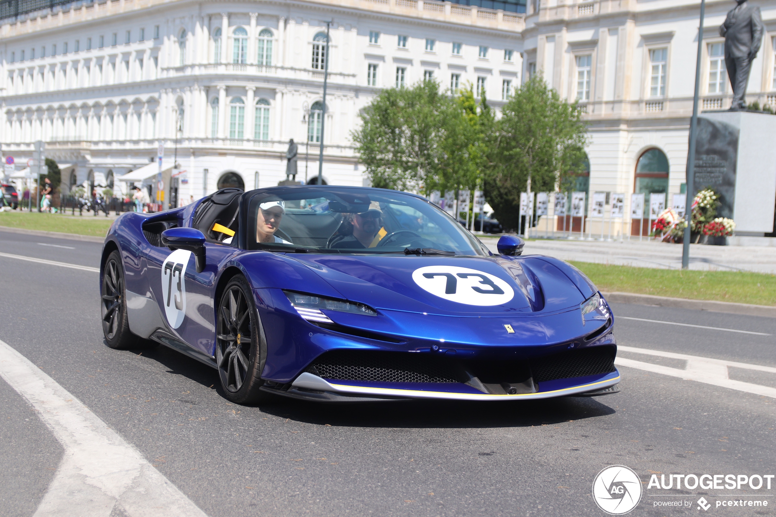 Ferrari SF90 Spider